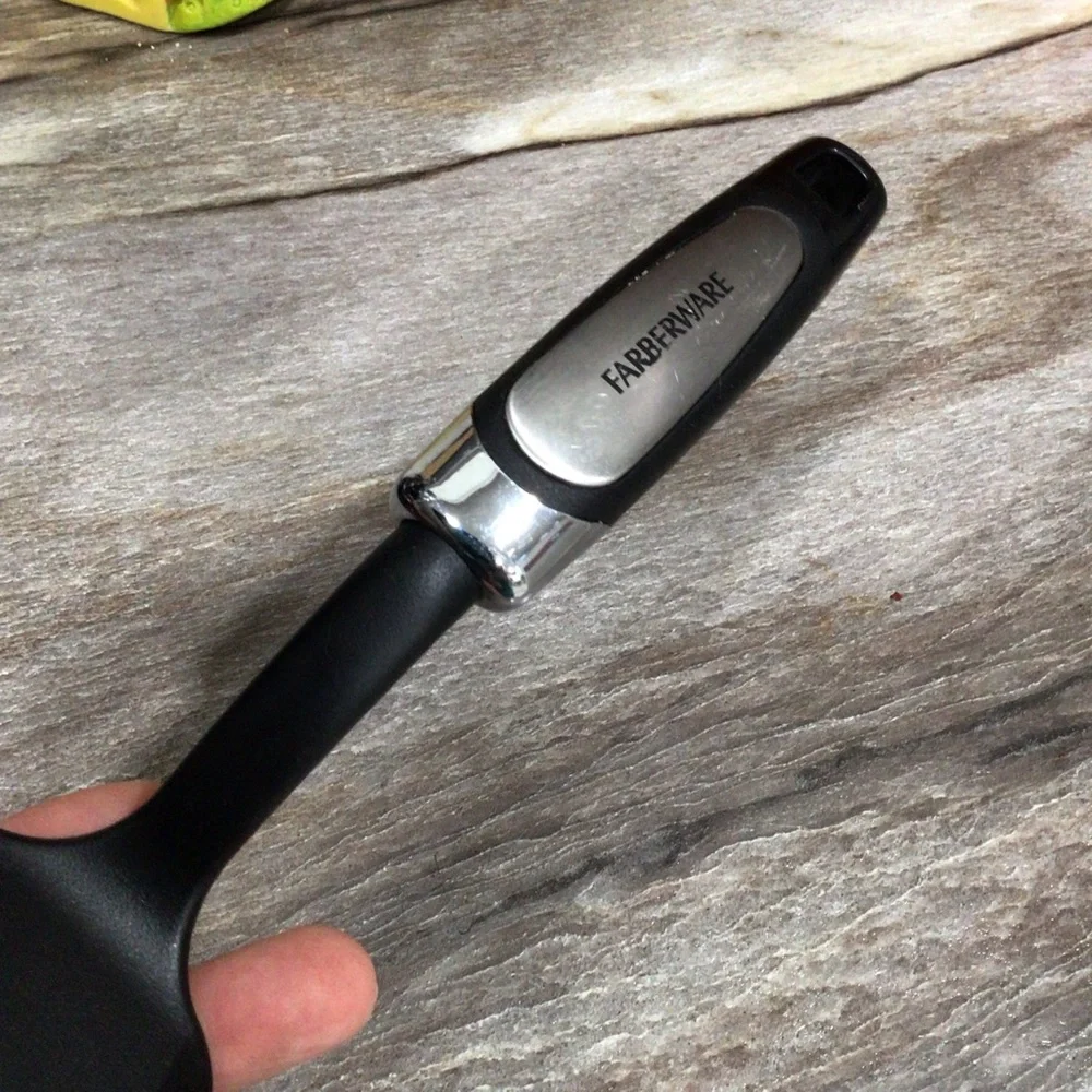Farberware Professional Heat Resistant Short Spatula Black Plastic Turner